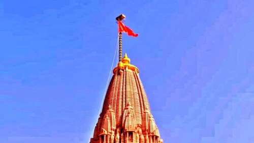 श्री राम मंदिर में धर्म ध्वजारोहन के बाद राम मंदिर का दृश्य