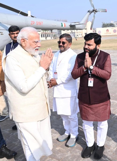 श्री राम मंदिर में धर्म ध्वजारोहन के बाद राम मंदिर का दृश्य