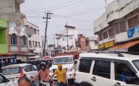 Parking व्यवस्था ठप, जाम में फंसा शहर, शहजादपुर, अकबरपुर व बस स्टेशन क्षेत्र में राहगीरों की मुश्किलें चरम पर