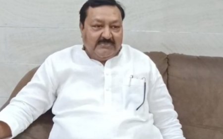 अयोध्या पहुंचे लघु उद्योग राज्य मंत्री नटवर गोयल, राम मंदिर ट्रस्ट के दिवंगत सदस्य को दी श्रद्धांजलि