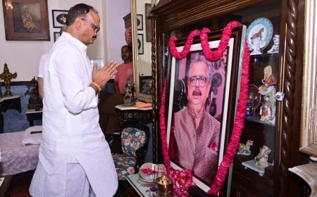 अयोध्या: डिप्टी सीएम बृजेश पाठक ने दी विमलेंद्र मोहन प्रताप मिश्र को श्रद्धांजलि, विपक्ष पर साधा निशाना