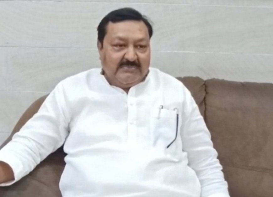 अयोध्या पहुंचे लघु उद्योग राज्य मंत्री नटवर गोयल, राम मंदिर ट्रस्ट के दिवंगत सदस्य को दी श्रद्धांजलि