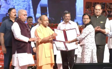 अम्बेडकर नगर: संध्या ने बढ़ाया जिले का मान, मुख्यमंत्री ने दिया नियुक्ति पत्र