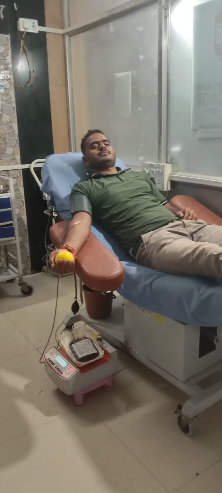प्रतापगढ़ : मुस्लिम समुदाय की बिटिया के लिए रक्तदान करने पहुंचे