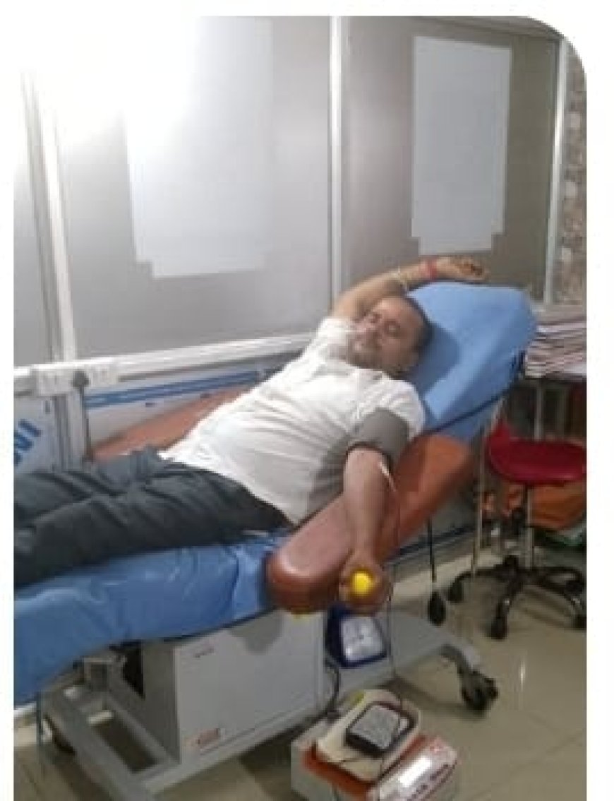 प्रतापगढ़ : मुस्लिम समुदाय की बिटिया के लिए रक्तदान करने पहुंचे