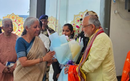 अयोध्या में केंद्रीय वित्त मंत्री निर्मला सीतारमण का भव्य स्वागत