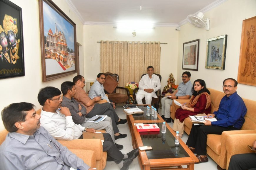 लखनऊ: छठ पर्व की तैयारियों को लेकर मंत्री  ए.के. शर्मा ने की समीक्षा बैठक