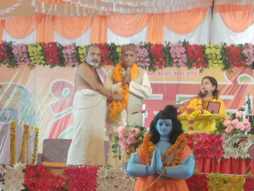 अयोध्या: नंदीग्राम महोत्सव में अनेकों कार्यक्रम !  एक तरफ 251 जड़ी बूटियों से पांच कुंडीय महायज्ञ,तो दूसरी तरफ राम कथा