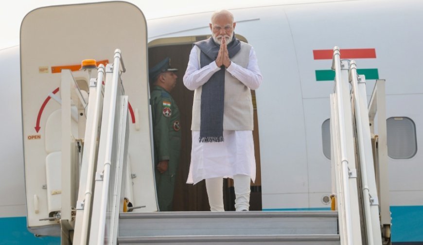 भूटान से भारत लौटते ही प्रधानमंत्री सबसे पहले LNJP घायलों से मिलने पहुंचे अस्पताल