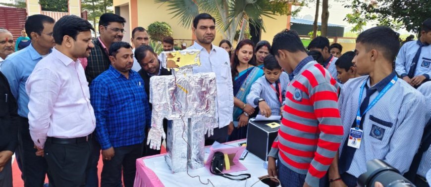 अयोध्या : पुस्तकों से बच्चों को मिलता ज्ञान तो प्रयोगों से बनते है बैज्ञानिक: पीएन सिंह