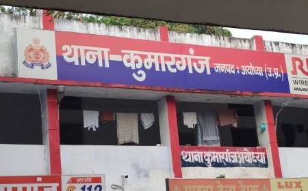 अयोध्या: डीजे संचालकों के दो जनरेटर चोरी, बेखौफ चोरों ने सड़क के किनारे खड़े डीजे पिकअप वाहन को बनाया निशाना