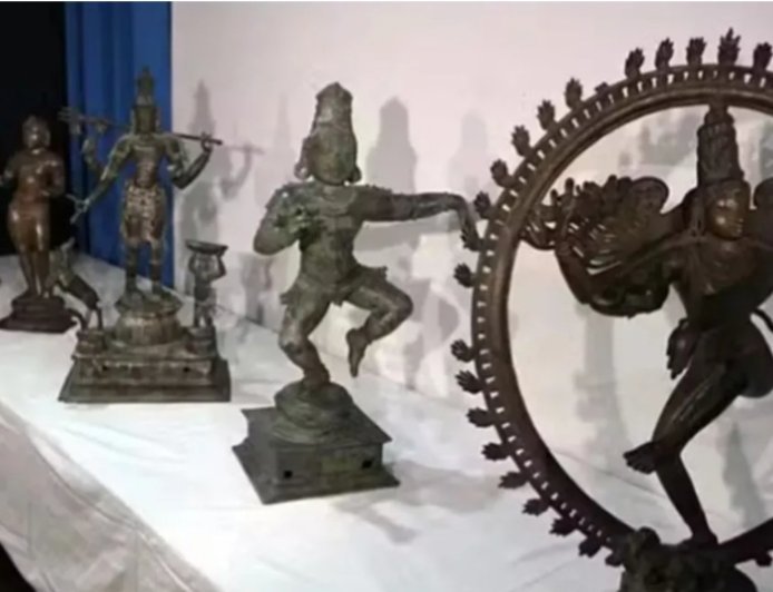 अमेरिका भारत को लौटाएगा तीन प्राचीन कांस्य की मूर्तियां