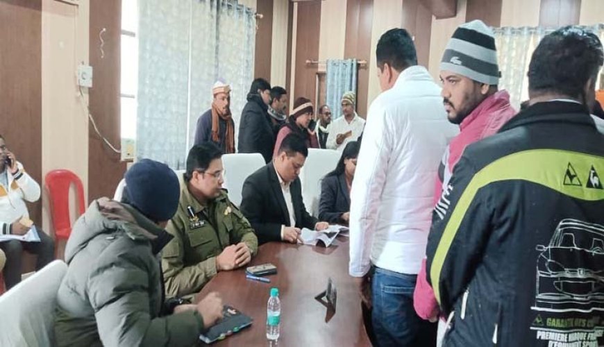 अयोध्या: बीकापुर तहसील में सम्पूर्ण समाधान दिवस आयोजित, 100 शिकायतें प्राप्त; 10 का मौके पर निस्तारण