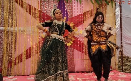 पीलीभीत: अमरिया क्षेत्र के स्कूलों में धूमधाम से आयोजित हुआ विदाई समारोह, सीनियर्स को दी गई भावभीनी विदाई