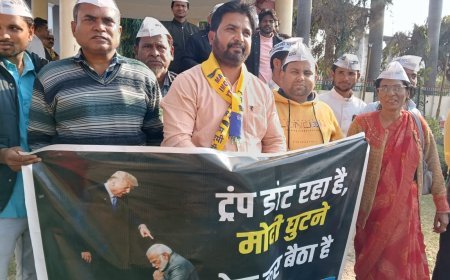 अयोध्या::मोदी- ट्रंप ट्रेड डील के विरोध में आम आदमी पार्टी ने किया विरोध प्रदर्शन