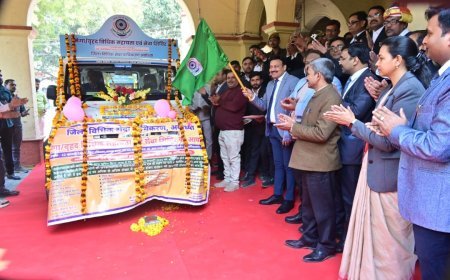 अयोध्या: जनपद न्यायाधीश रणंजय कुमार वर्मा ने हरी झंडी दिखाकर ‘न्याय रथ’ को किया रवाना, 22 फरवरी को अवध विश्वविद्यालय में लगेगा मेगा विधिक सेवा शिविर