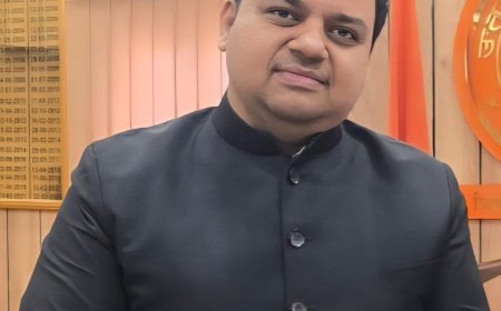 अम्बेडकर नगर: डीएम की बड़ी कार्रवाई, वित्तीय अनियमितता में दो ग्राम प्रधानों की शक्तियां सीज, जिले में मचा हड़कंप