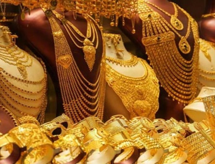 घर-घर घूम रहे ‘सोना चमकाने वाले’ बन रहे हैं गहनों के दुश्मन, केमिकल से घटा रहे वजन