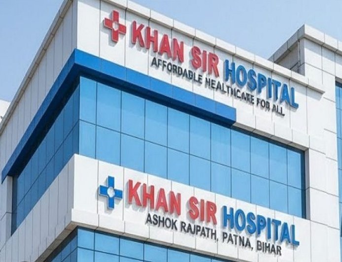 पटना : शिक्षा के बाद स्वास्थ्य में क्रांति: खान सर ने पटना में शुरू किया देश का सबसे सस्ता सुपर-स्पेशलिटी अस्पताल