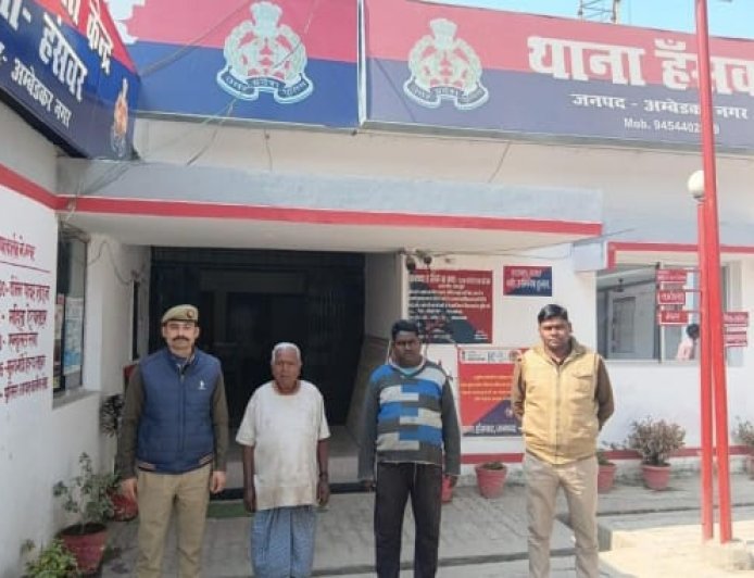 अम्बेडकर नगर: गैरजमानती वारंट में दो वारंटी गिरफ्तार, पुलिस ने न्यायालय भेजा