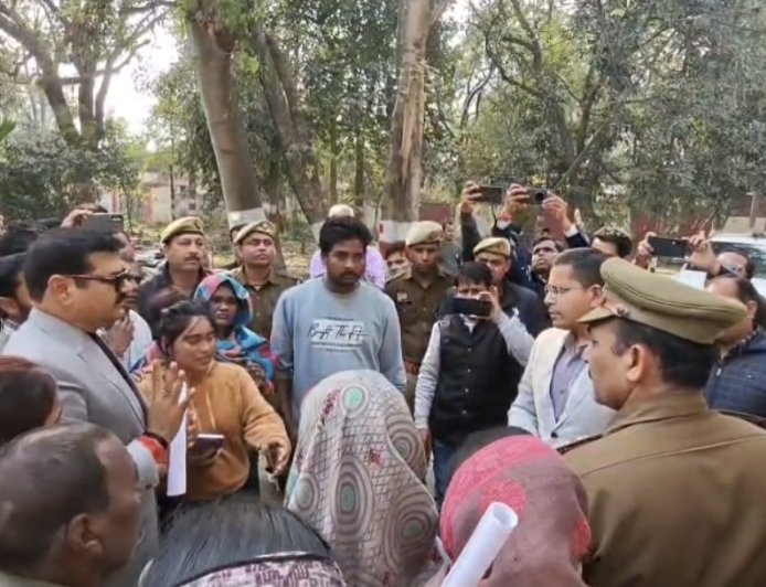 पीलीभीत: राज्यमंत्री बोले मुझे कानून सिखा रहे कोतवाल, सस्पेंड करो तत्काल...