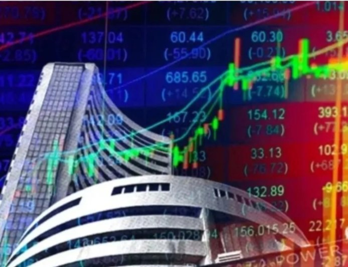 उतार - चढ़ाव के बीच खुले बाजार