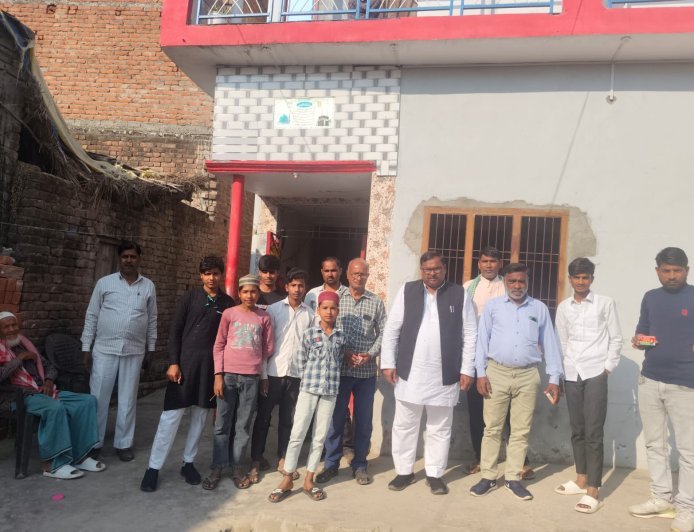 पीलीभीत: बरखेड़ा में सपा नेता का जनसंपर्क अभियान तेज,ग्रामीणों का मिल रहा समर्थन