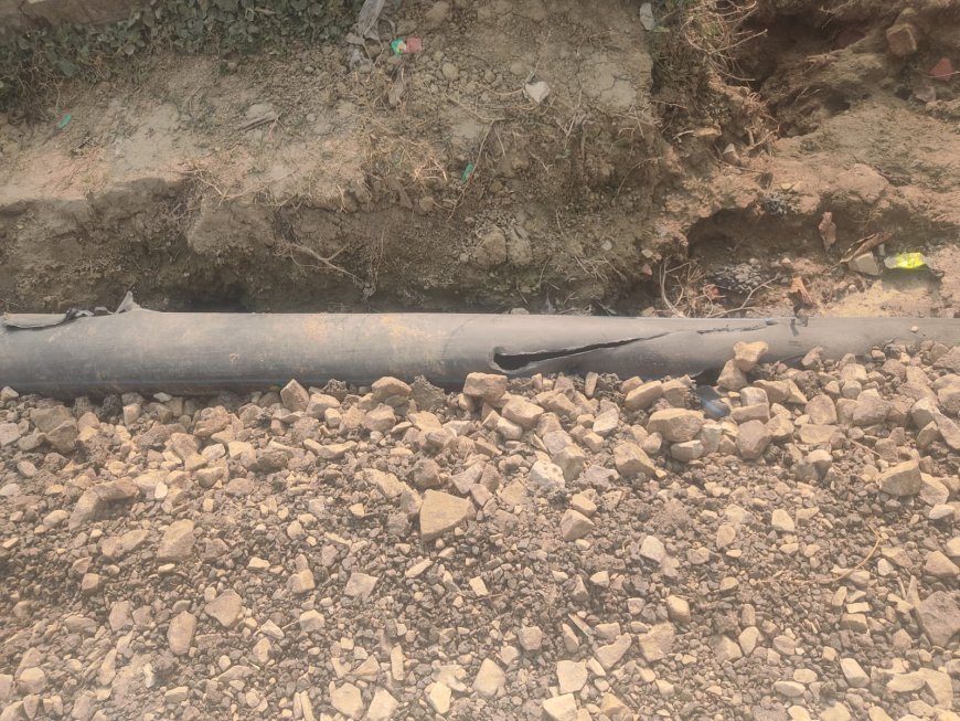 अयोध्या: जल जीवन मिशन की खुली पोल: लाखों खर्च के बाद भी प्यासा है बकचुना गांव,हर घर जल' का सपना टूटा समाधान दिवस में हुई शिकायत