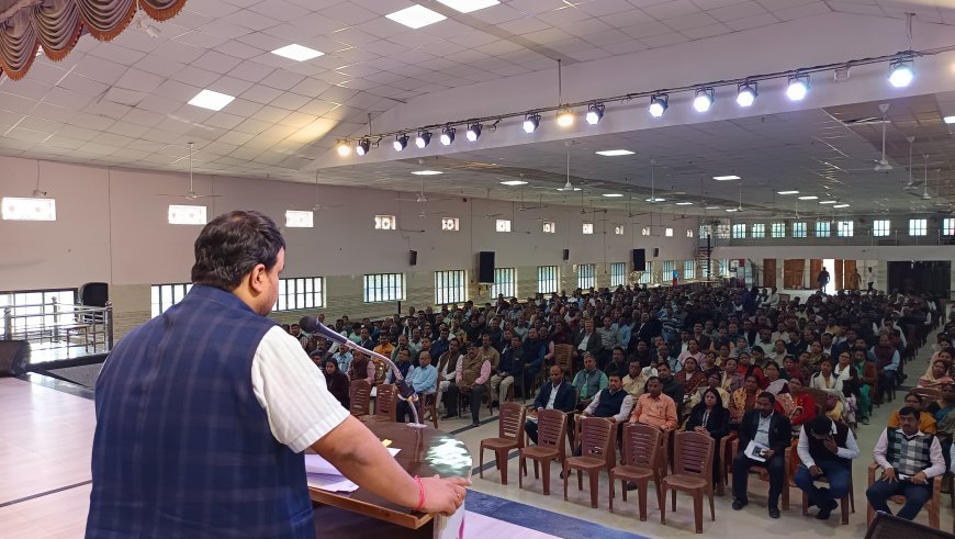 अम्बेडकर नगर: यूपी बोर्ड परीक्षा को लेकर डीएम सख्त, नकल पर होगी कड़ी कार्रवाई