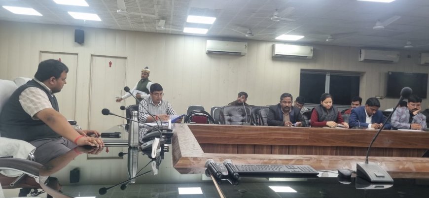 अम्बेडकर नगर: 22 फरवरी 2026 को लोहिया भवन में लगेगा मेगा विधिक सहायता एवं सेवा शिविर, तैयारियों को लेकर डीएम की अध्यक्षता में बैठक सम्पन्न