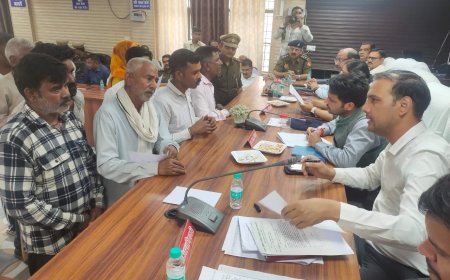 लखीमपुर खीरी : शिकायतों का गुणवत्तापरक व समयबद्ध निस्तारण करें अफसर : सीडीओ