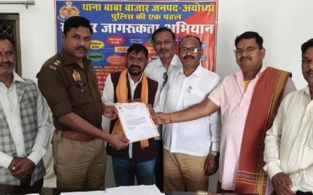 अयोध्या: बुद्ध गाथा कार्यक्रम को लेकर हिंदू शेर सेना ने बाबा बाजार थाना प्रभारी को सौंपा ज्ञापन