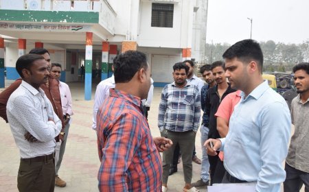 लखीमपुर खीरी : एआरटीओ दफ्तर में सीडीओ अभिषेक कुमार का छापा, गिरी गाज ।