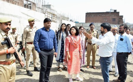 छोटी काशी गोला कॉरिडोर परियोजना का डीएम ने किया स्थलीय निरीक्षण, दिए दिशा-निर्देश