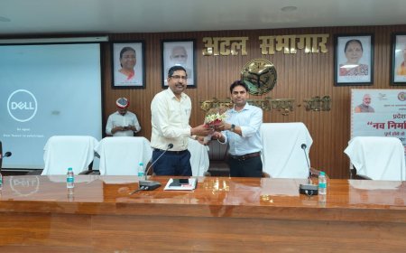 नव निर्माण के नौ वर्ष: मेले में युवाओं को मिली स्वरोजगार और उद्योग योजनाओं की जानकारी ।