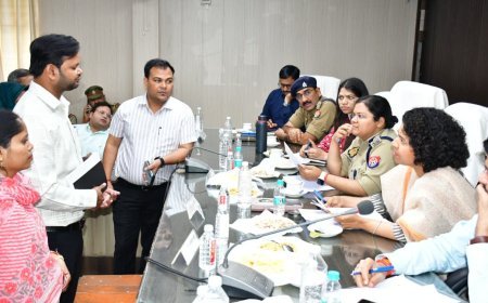 डीएम की अध्यक्षता में आयोजित हुआ संपूर्ण समाधान दिवस