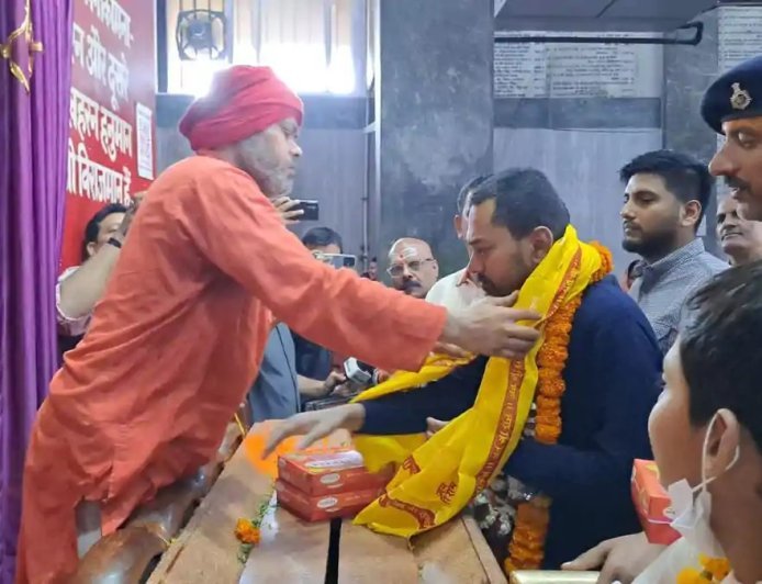 निशांत कुमार की राजनीति में एंट्री: जदयू की सदस्यता लेने के बाद महावीर मंदिर में की पूजा