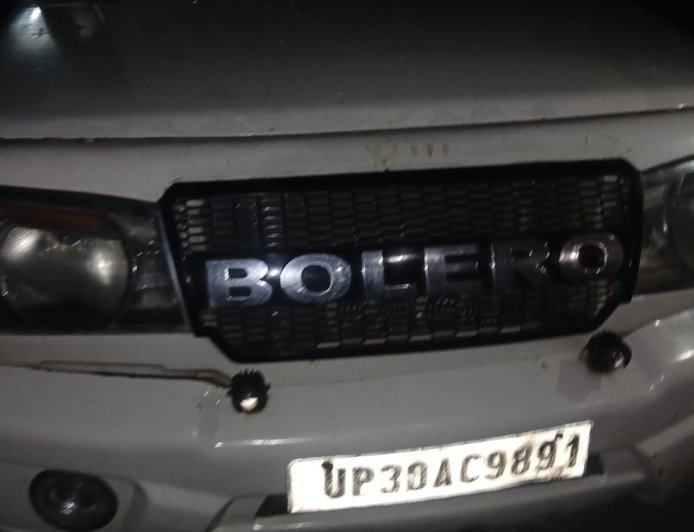 जलालाबाद क्षेत्र दबंगों का बोलरो पर कहर ! चालक को पीट-पीटकर अधमरा कर दिया, शीशे तोड़े-धमकी दी