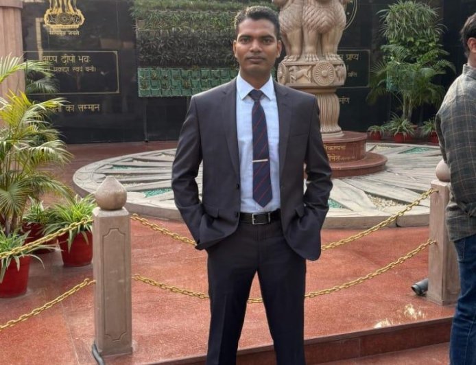 प्रवीण कुमार ने किया परिवार और जिले का नाम रोशन, बने खंड विकास अधिकारी