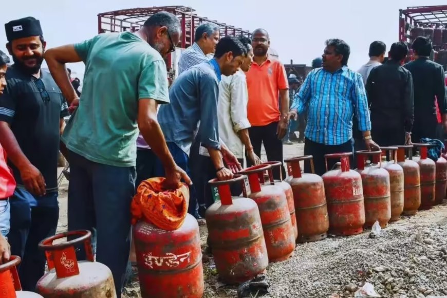 Bihar News: गैस सिलेंडर को लेकर पटना में हंगामा, सड़क जाम; मुजफ्फरपुर में प्रशासन ने लागू की नई व्यवस्था