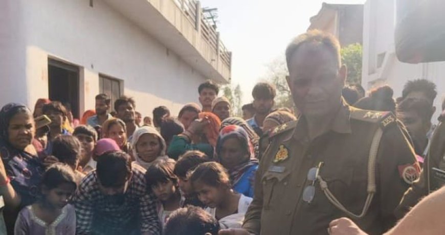 लखीमपुर खीरी : दरवाजे पर खेल रही मासूम को ट्रैक्टर ने कुचला, चालक फरार