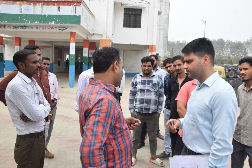 लखीमपुर खीरी : एआरटीओ दफ्तर में सीडीओ अभिषेक कुमार का छापा, गिरी गाज ।