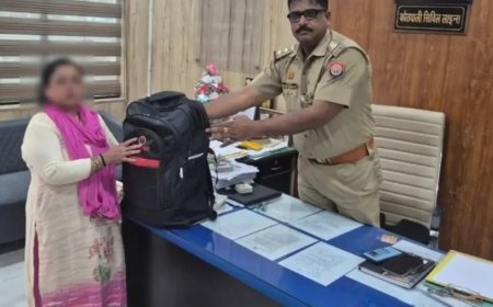 मुरादाबाद : सिविल लाइन्स पुलिस ने महिला का 50 हजार रुपये से भरा गुम बैग लौटाया
