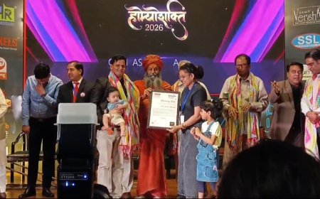 विश्व होम्योपैथिक दिवस पर जिले के तीन चिकित्सकों को ‘होम्योपैथिक शाइनिंग अवॉर्ड’, लखनऊ में हुआ सम्मान