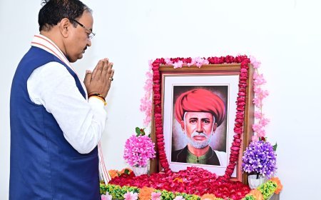 समाज सुधार में ज्योतिबा फुले का योगदान अविस्मरणीय रहेगा : केशव प्रसाद  मौर्य