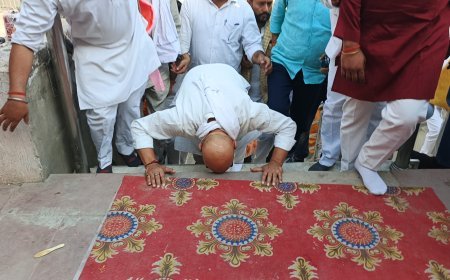 शाहजहांपुर : अक्षय तृतीया पर में भगवान परशुराम मंदिर पहुंचे कांग्रेस प्रदेश अध्यक्ष अजय राय लल्लू, मोदी सरकार पर साधा निशाना