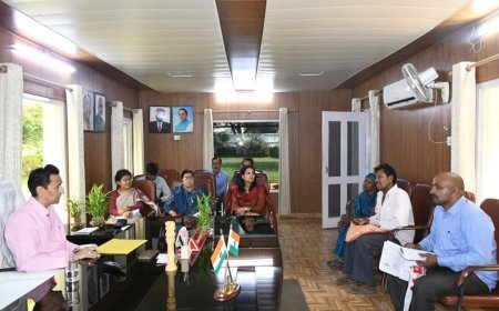 हल्द्वानी जनसुनवाई: कुमाऊं आयुक्त दीपक रावत ने जमीन और ऋण विवादों पर दिए सख्त निर्देश