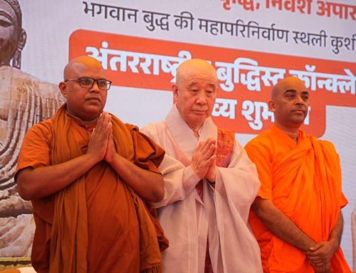 कुशीनगर से विश्व शांति का संदेश, अंतरराष्ट्रीय बौद्ध सम्मेलन 2026 का भव्य शुभारंभ