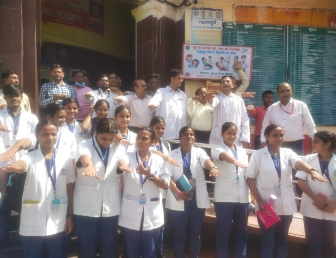 मुख स्वस्थ तो जीवन स्वस्थ: अयोध्या जिला चिकित्सालय में ओरल हेल्थ डे पर जागरूकता कार्यक्रम