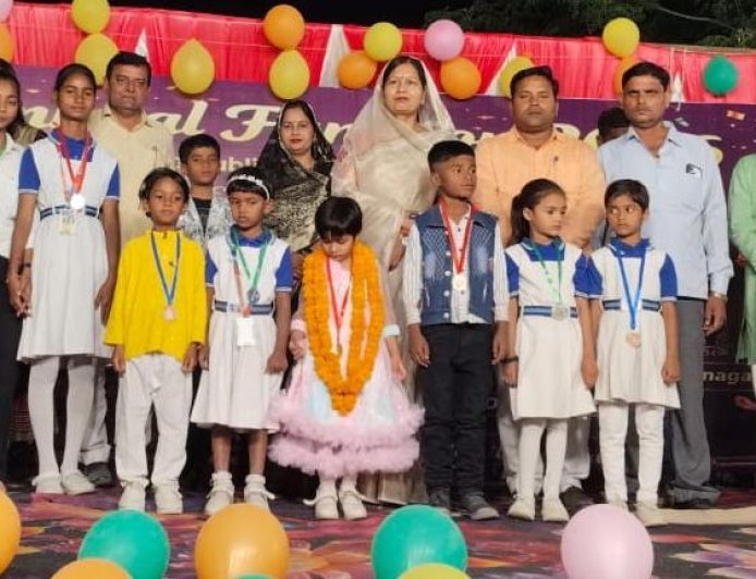 शिक्षा अनुशासित, नैतिक और संस्कारिक हो: नपा अध्यक्ष किरन जायसवाल